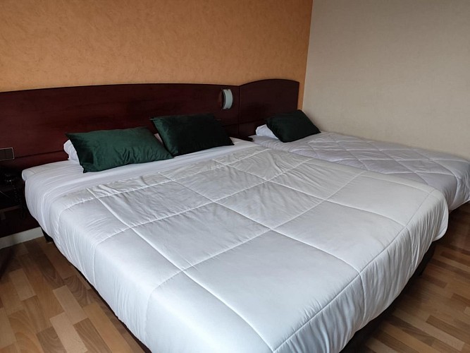 107dc46f-2a1b-4dee-8927-9f4390f4460e