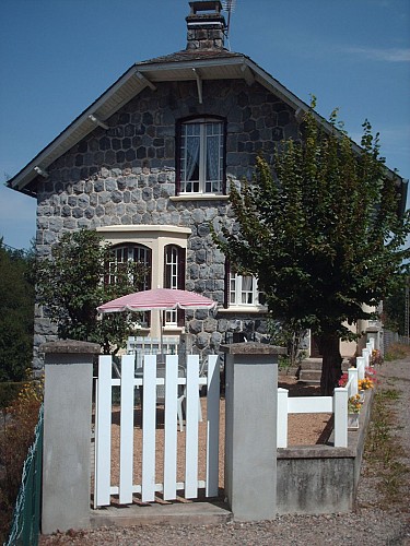 Meublé de Tourisme NADAUD-FEYT (Gîte du Lavoir)_1