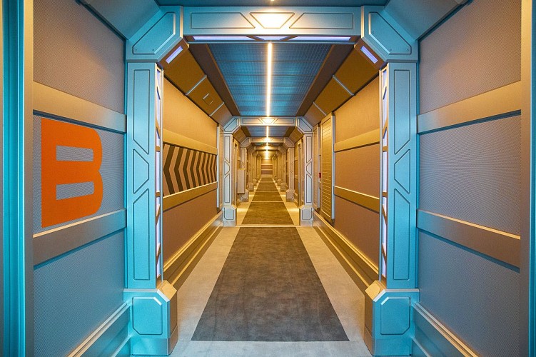Hôtel Station Cosmos Futuroscope - Couloir
