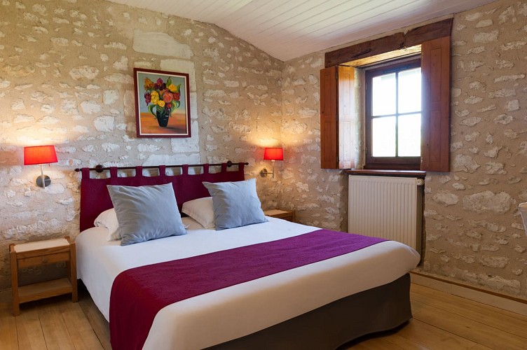 Chambre COnfort Hotel Le Pigeonnier du Perron