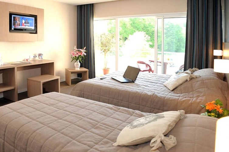 ©The Originals City, Hôtel de France chambre