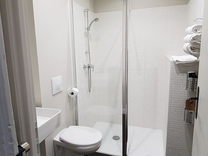 HÔTEL de PARIS Limoges
Salle de bain Privilège_7