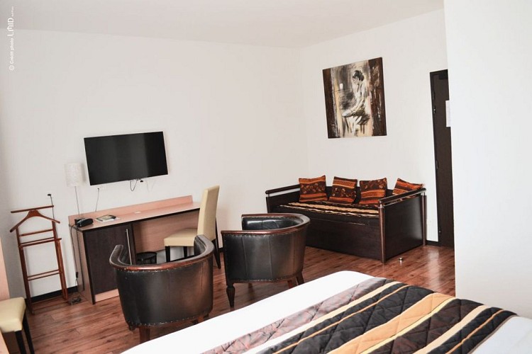 Hôtel de la Tour Blanche Saint-Yrieix_6