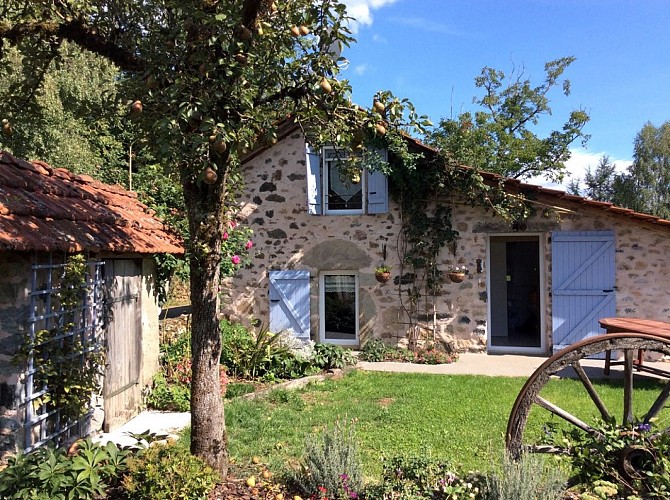 Meublé de Tourisme PEYRAT_8