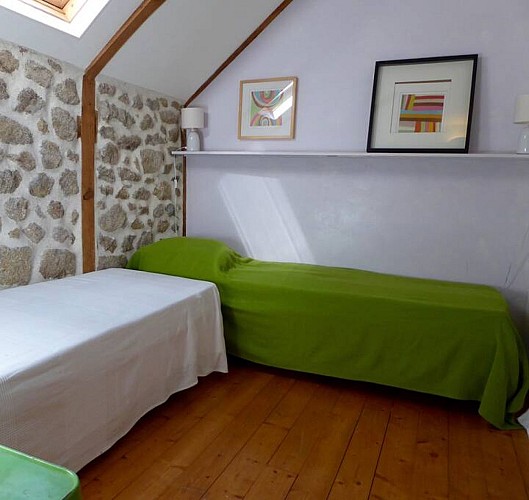 Chambre deux lits deux places