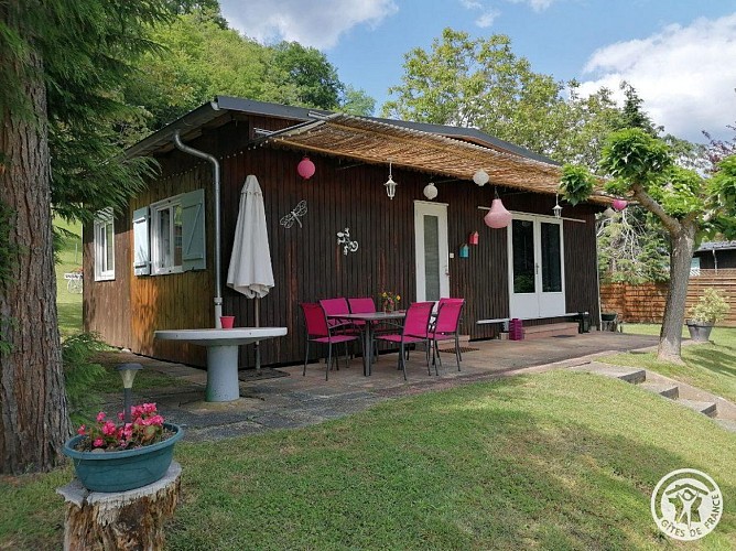 Chalet Fuschia_1