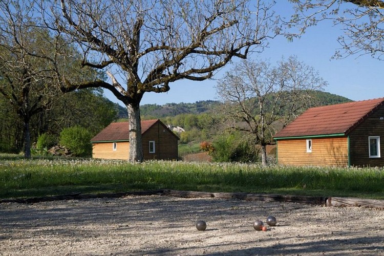 FermeDeLaGondronne-Collonges_terrainPetanque_2