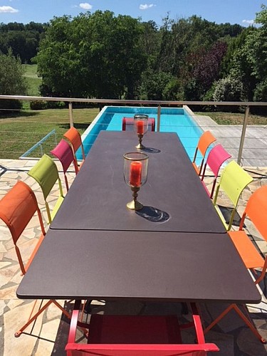 LocationVIGNAIS-Queyssac-les-Vignes_terrasse_9