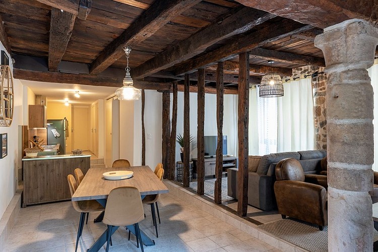 Logis Face à l'Abbatiale