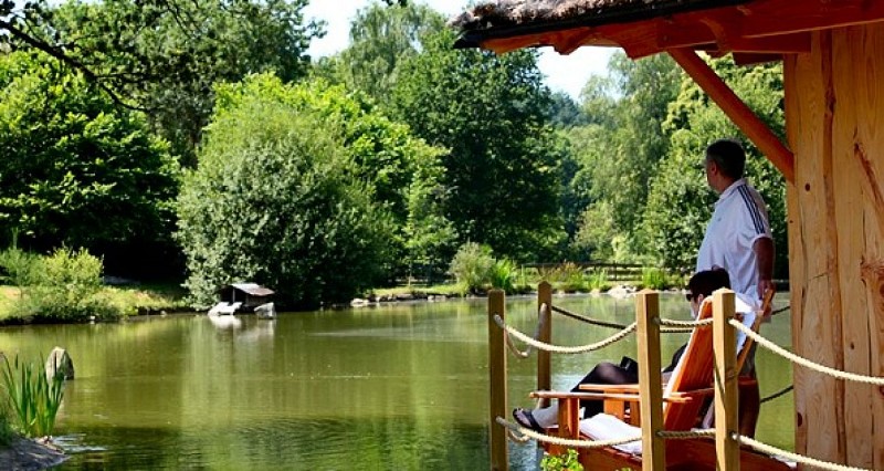 Gite : Domaine de la vergnolle cabane sur l'eau