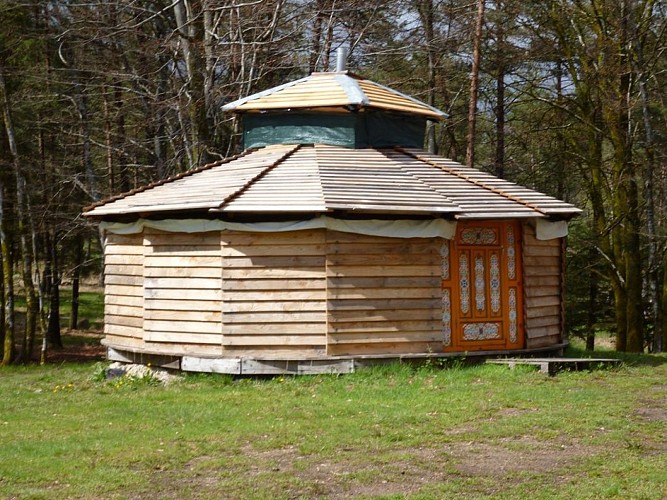Yourte de la Ferme de Vassivière (2 personnes)_2