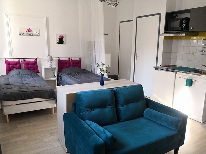 Meublé de Marine Biguerd - Boussac- Studio 4 - 2ème - étage