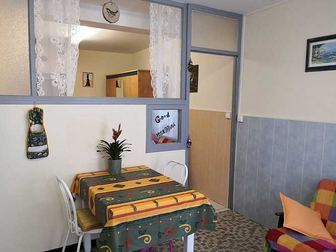 Meublé de M. & Mme Serre 1 mimosa