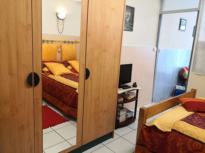 Meublé de M. & Mme Serre 1 mimosa