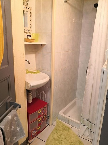 Meublé de M. & Mme Serre 1 mimosa