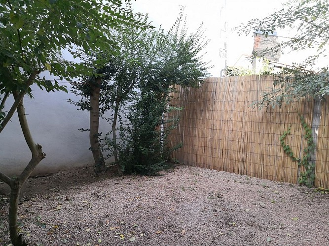 Meublé de M. & Mme Serre 1 mimosa