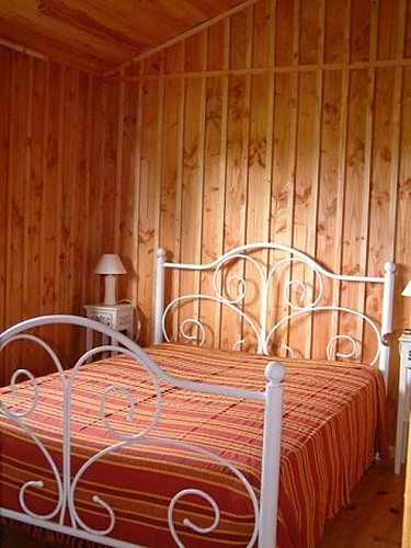 Location de Philippe MEYNIE (cerise)