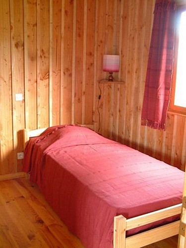 Location de Philippe MEYNIE (cerise)