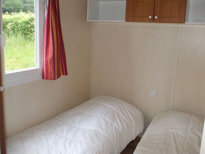 Camping la Baignade - La Celle Dunoise - Chalet 3_4