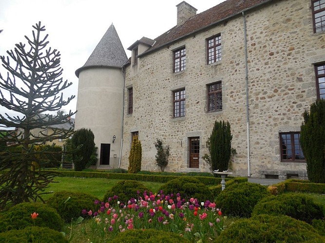 Mérinchal - Location au Château de la Mothe_2