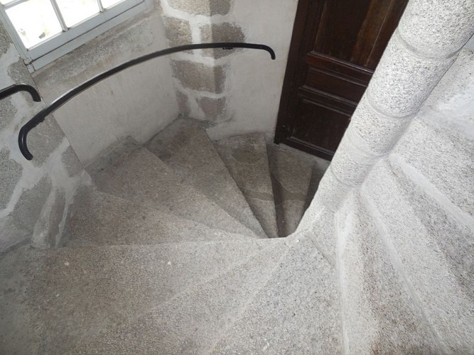 Mérinchal - Location au Château de la Mothe_8