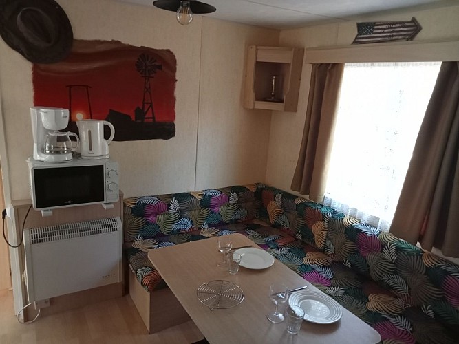 camping-la-perle-creuse-MH-4personnes-Texas-pièce de vie