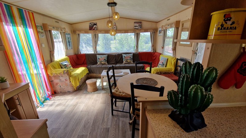 camping-la-perle-creuse-MH-6personnes-Californie-pièce de vie