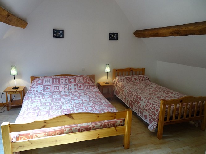 Chambre étage 23200 St Avit de Tardes