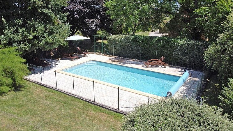 Vialard Haut piscine privée au nord de Sarlat