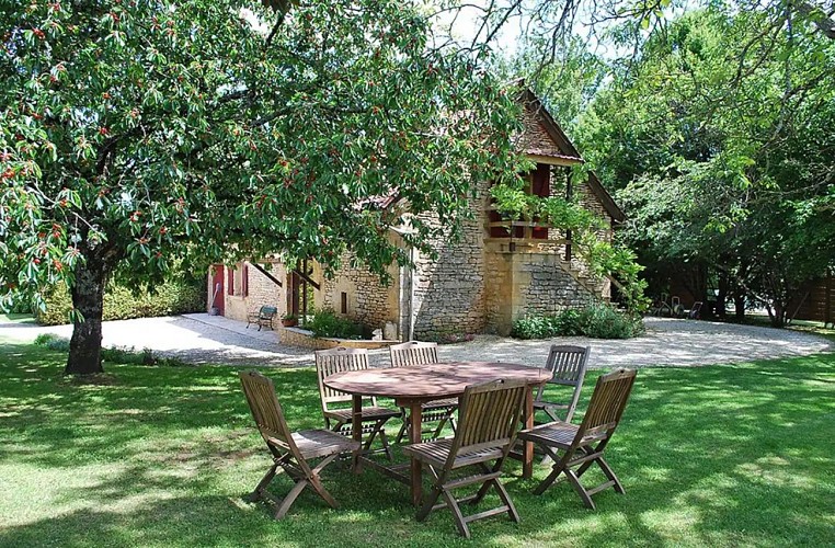 Vialard Haut piscine privée au nord de Sarlat_1
