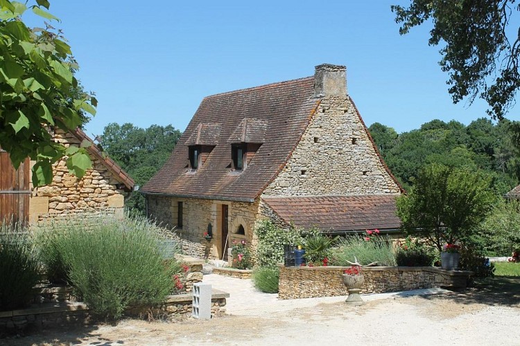 Les Rozières climatisée piscine proche de Sarlat