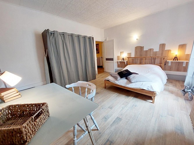 La Boetie à Sarlat avec parking et terrasse