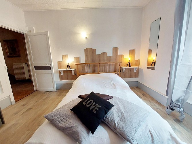 La Boetie à Sarlat avec parking et terrasse