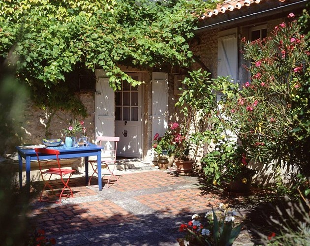 Gîte Fond Losse Lusignac terrasse