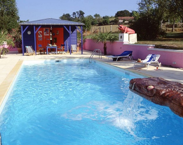 Gîte Fond Losse Lusignac Piscine