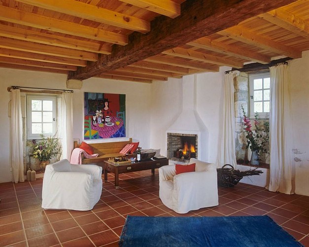 Chez Jouan Lusignac salon