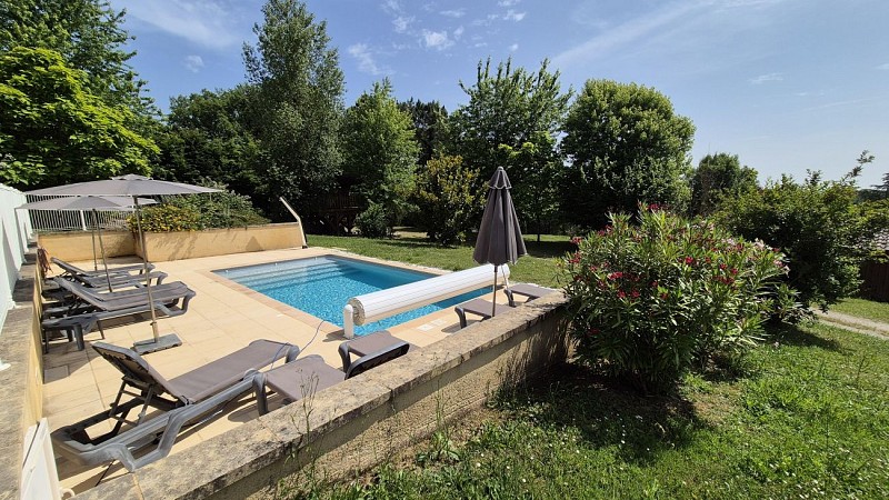 Chalet de charme MARIE avec Spa Proche de Sarlat