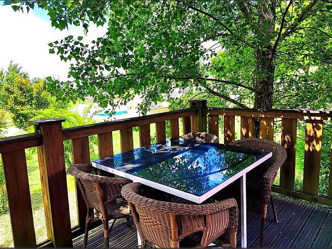 Cabane sur pilotis Ouetou, spa, proche de Sarlat