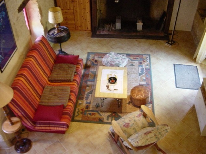 GOURGON Gîtes La Cantharide Salon