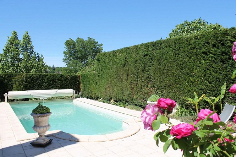 Le Bercail avec piscine chauffée proche de Sarlat