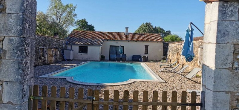 gites-sudrie-bourrou-exterieur (10)