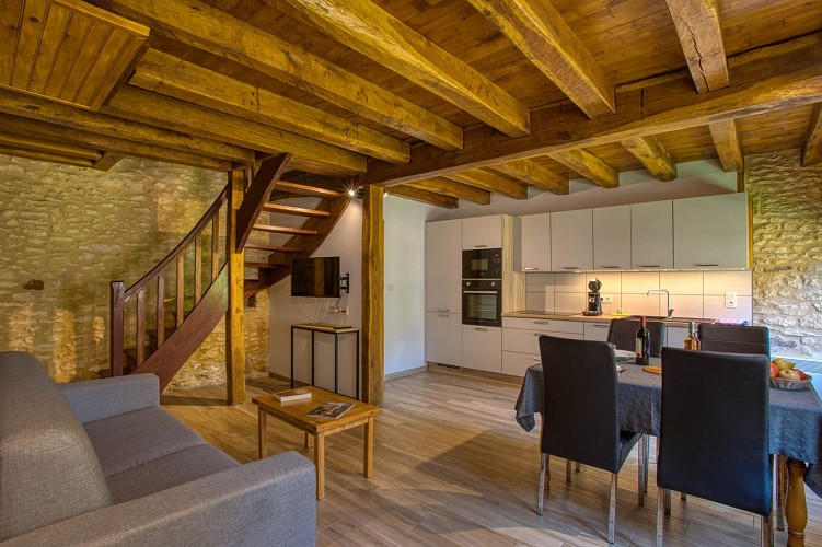 1-Berthine-Sejour-salon