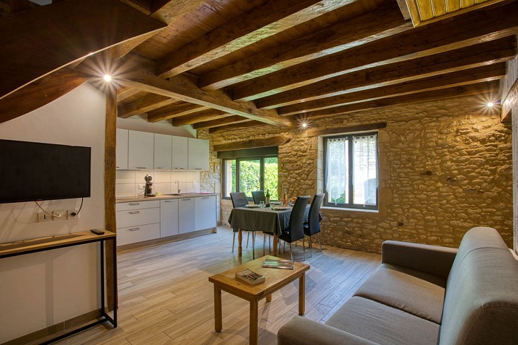 2-Berthine-Salon-sejour