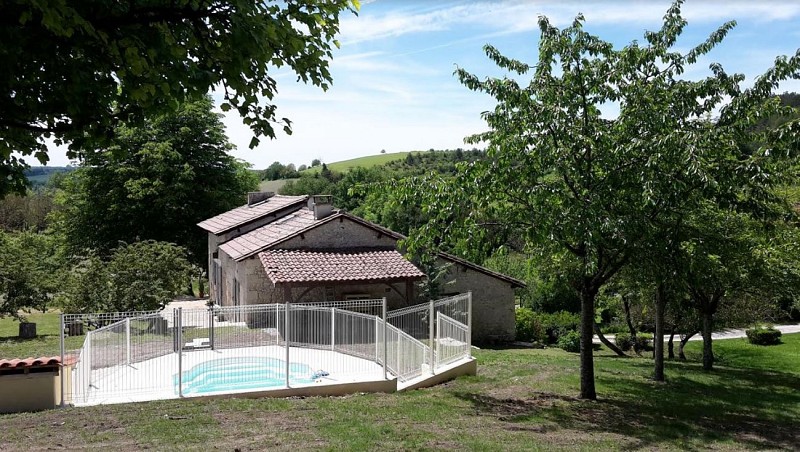 cabosse-jardin-vue-piscine