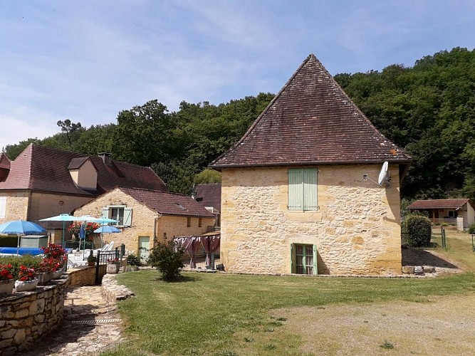 Maison Alexia avec piscine proche de Sarlat