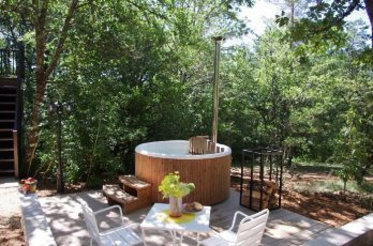 10-Bain-Suedois_Cabane-du-Rouge-Gorge