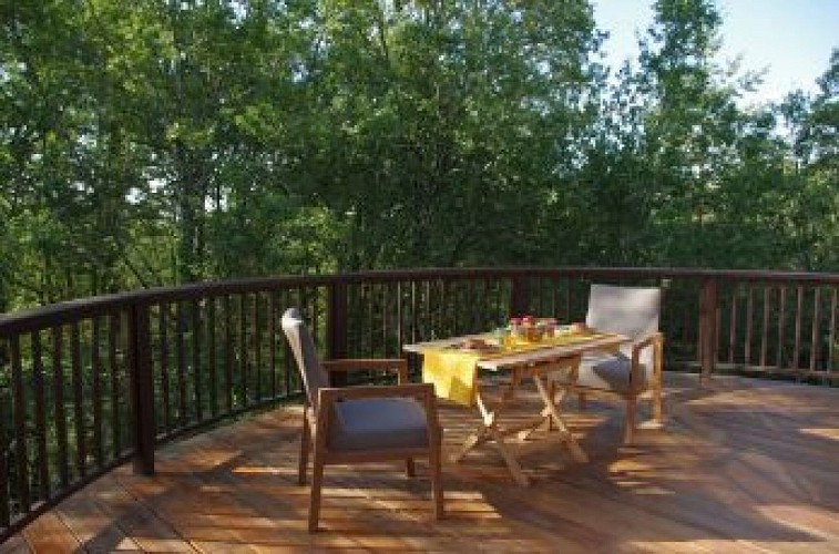 2-Terrasse-Cabane-du-Rouge-Gorge