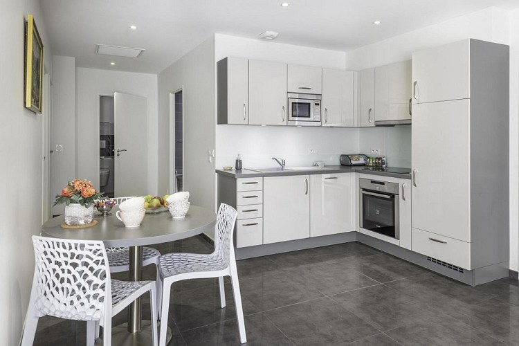 Gîte les cyprès cuisine