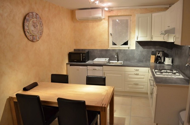 HLO_Les Eyzies_Domaine des Eymaries_gite-PS_pièce de vie 2_janvier 2023