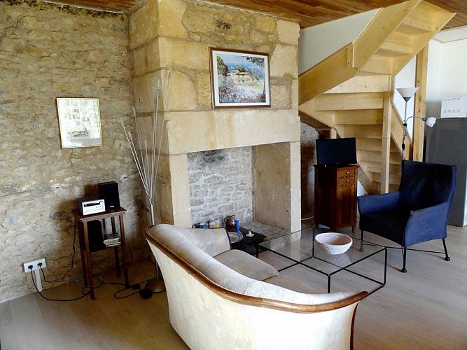 gite-peyzac-rossignol-salon